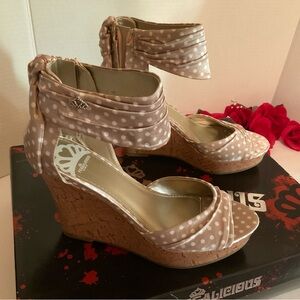 Women’s wedges shoes